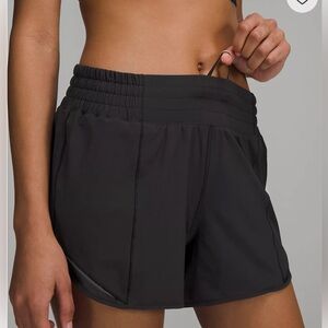 Lululemon hotty hot high-rise lined short 4”